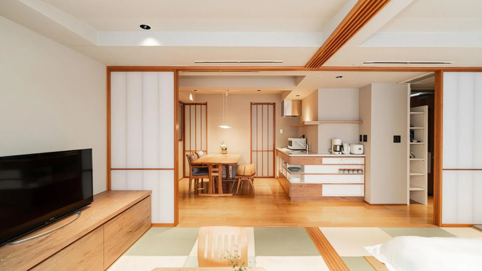 Solvana Akasaka Tokyo 3*,