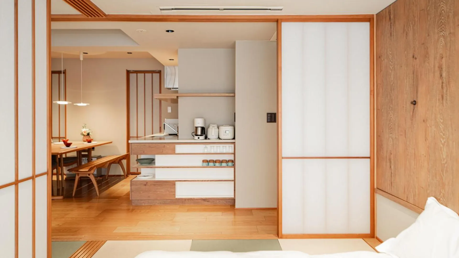 Solvana Akasaka Tokyo 3*,  Japan